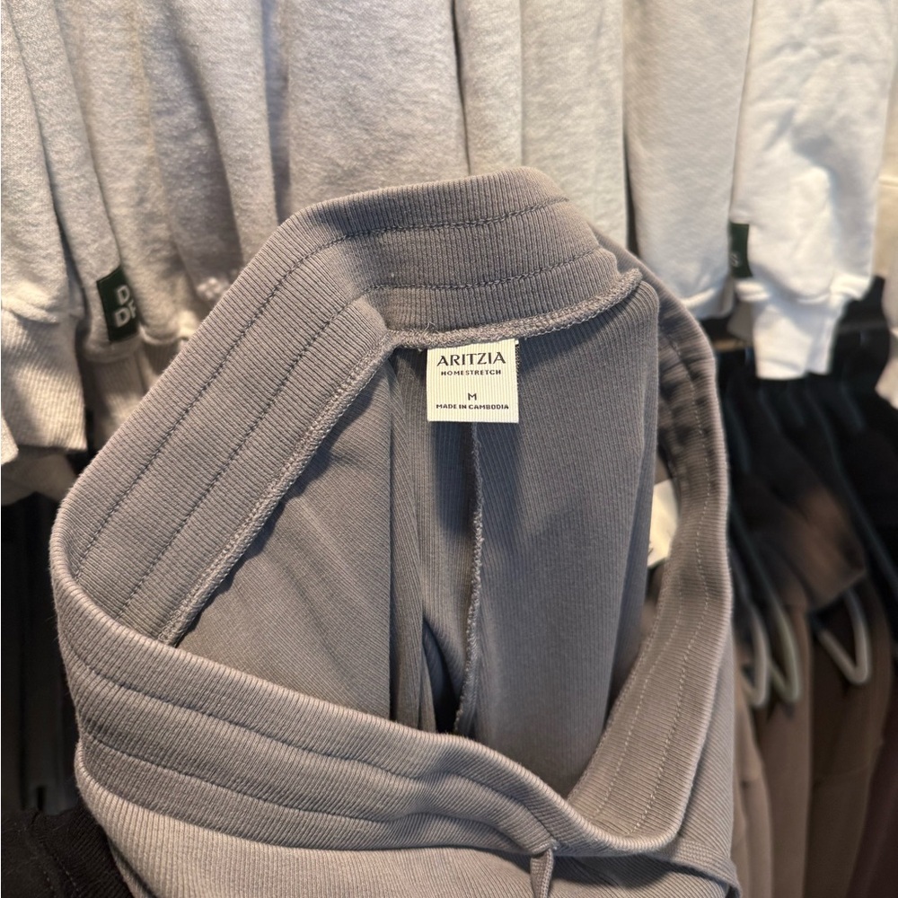 Aritzia Ribbed Pants - Picture 4 of 4